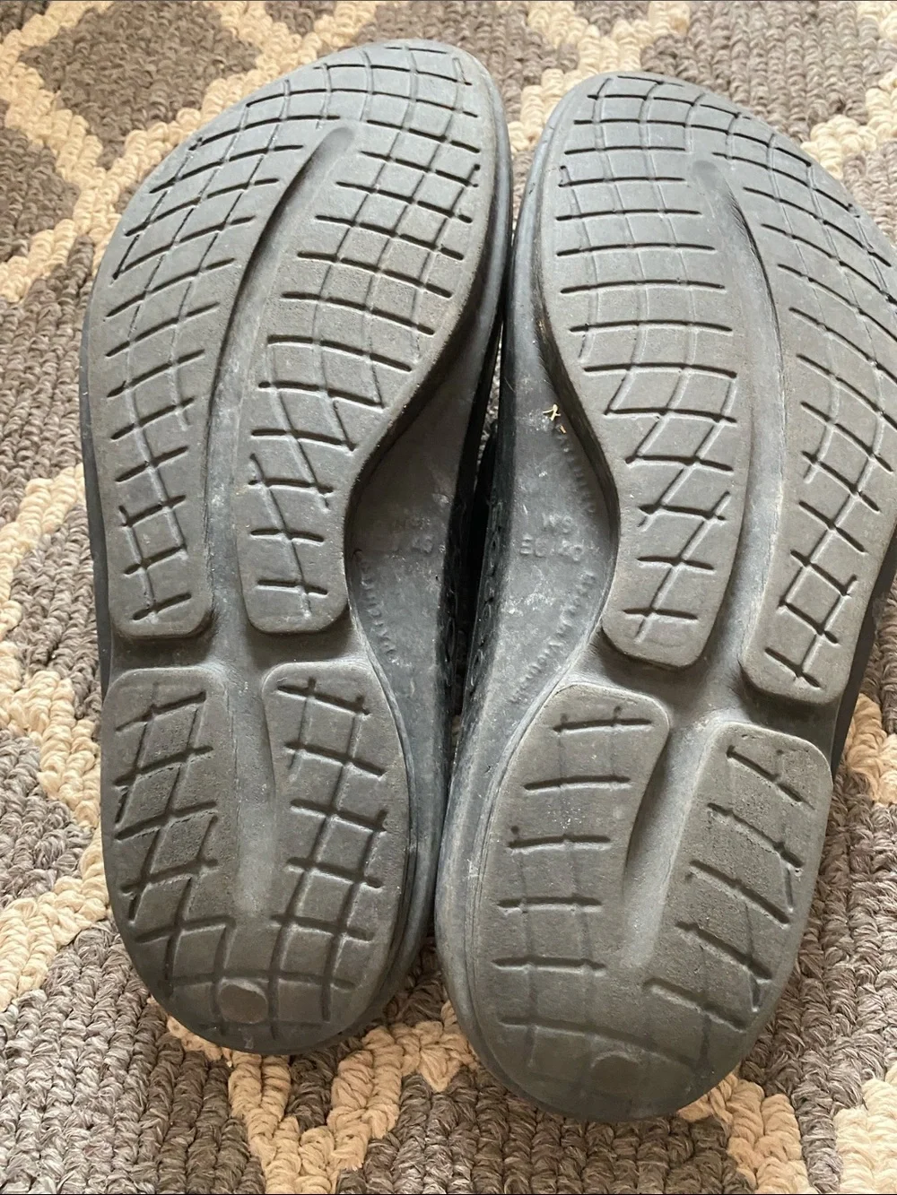 OOFOS Women’s Flip Flops in Black
